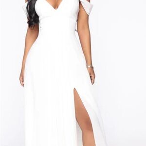 NWT fashion nova wedding dress lace back strappy slit in side size large